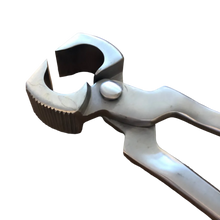 Load image into Gallery viewer, Farriers Equipment Tools | 14" Pull Offs | Chrome Vanadium | Blacksmith Pinchers - Farriers Equipment
