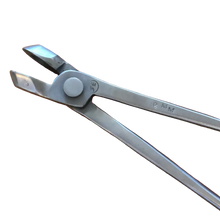 Load image into Gallery viewer, Farriers Equipment Tools | 8, 10, 12 mm Tongs | 15 to 16" Long | Chrome Vanadium - Farriers Equipment
